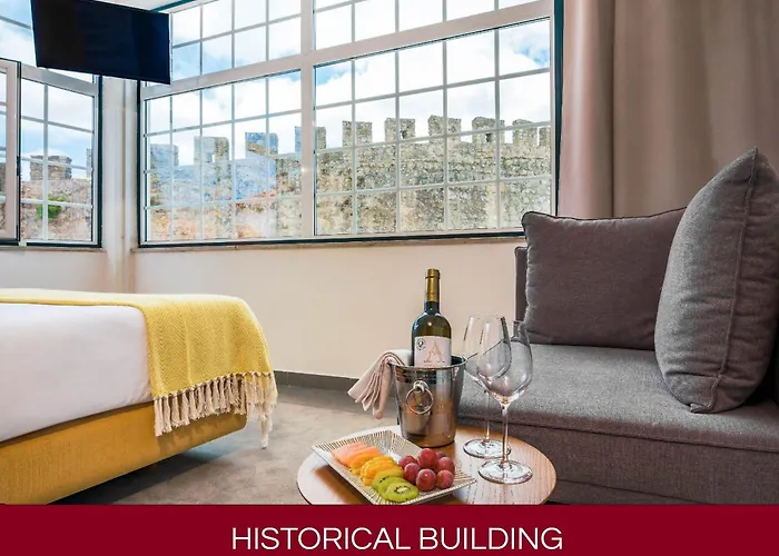 Gasthof Casa Senhoras Rainhas Al - - By Unlock Óbidos